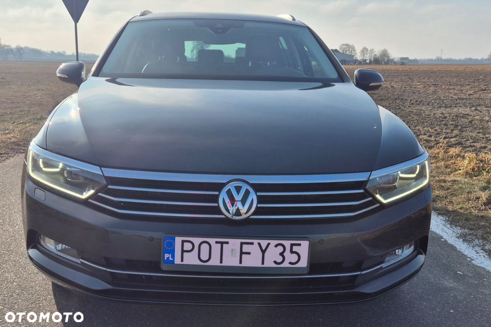 Volkswagen Passat 2.0 TDI SCR DSG Comfortline - 1