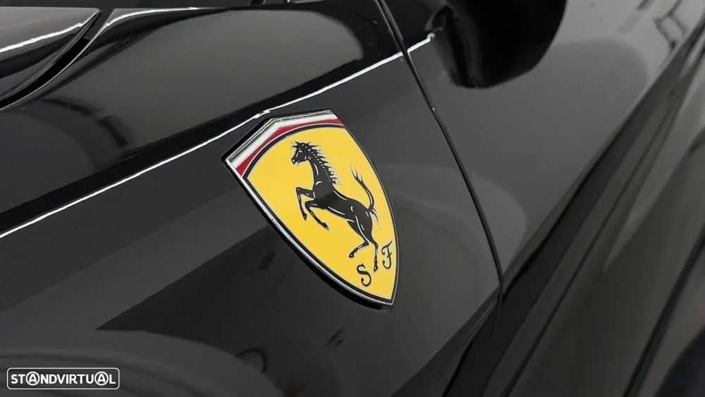 Ferrari F12 Berlinetta 6.3 V12 - 10