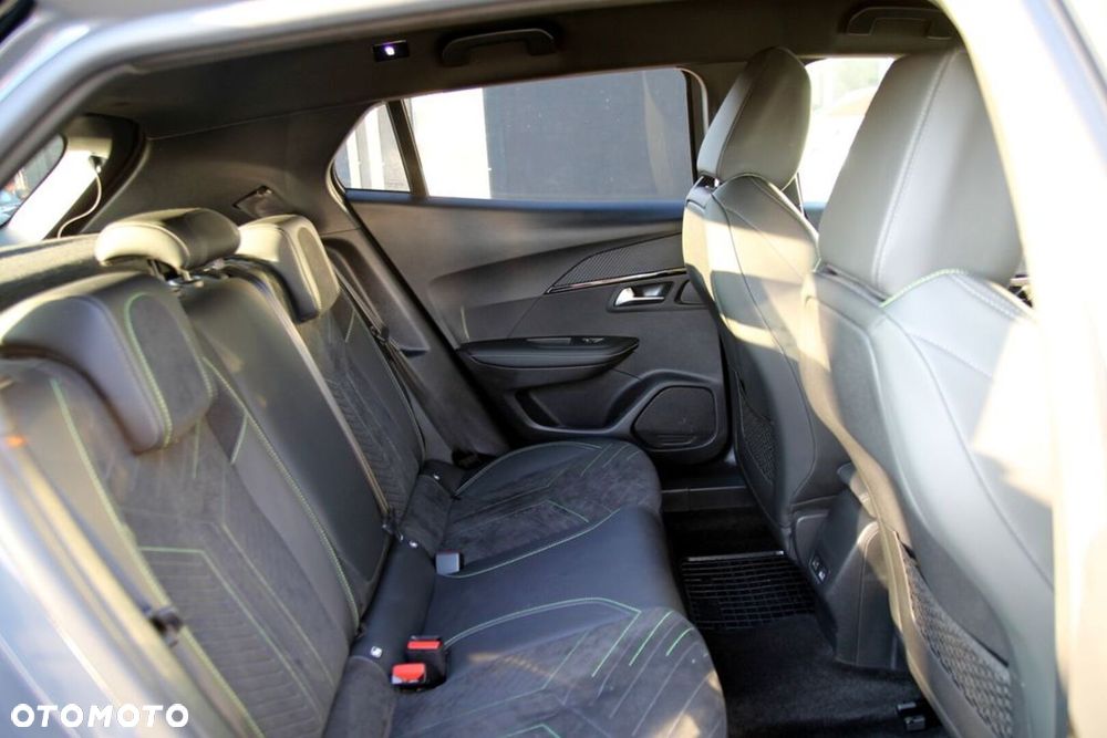 Peugeot 2008 1.2 PureTech GT Line S&S EAT8 - 29