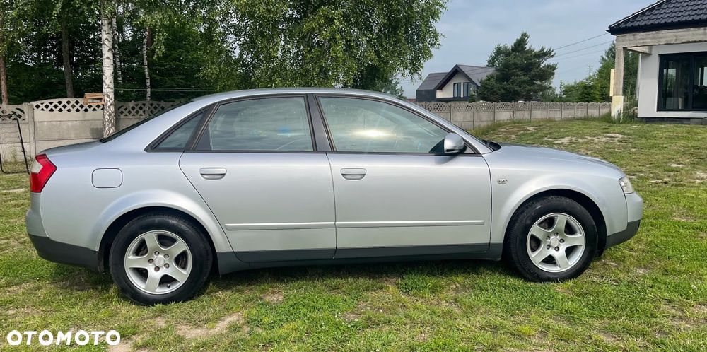 Audi A4 Limousine - 7