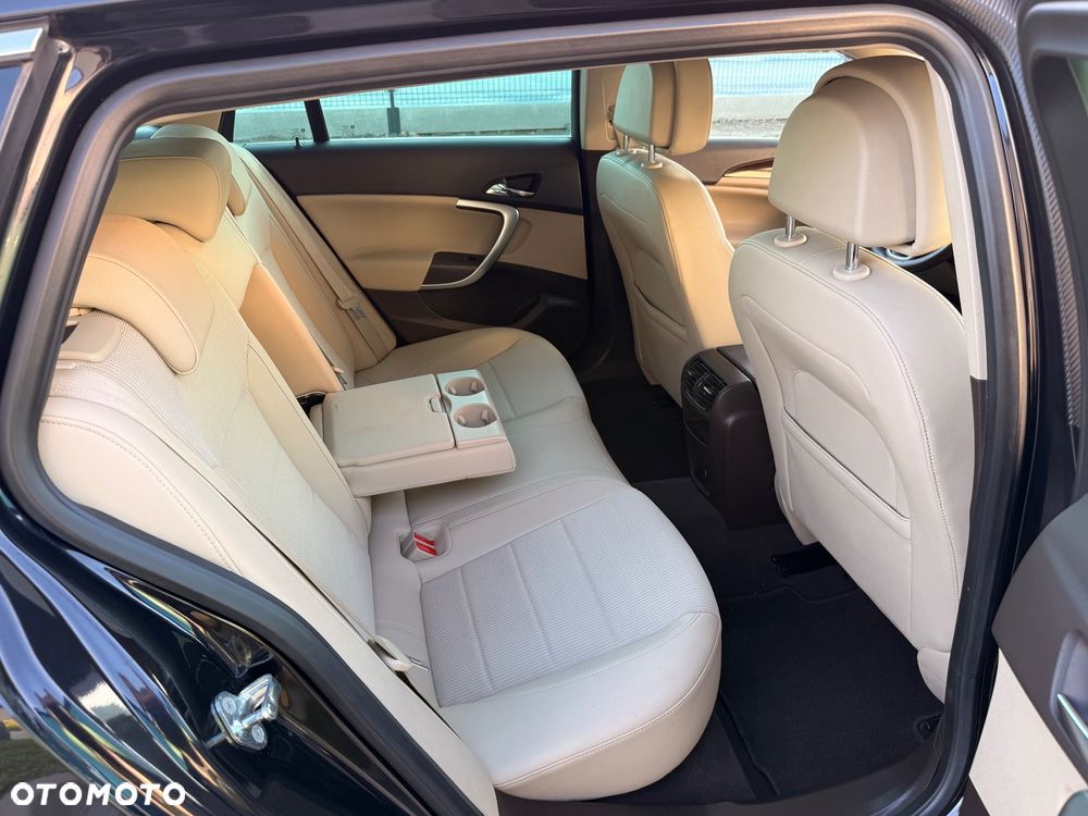 Opel Insignia 1.6 T Cosmo - 25