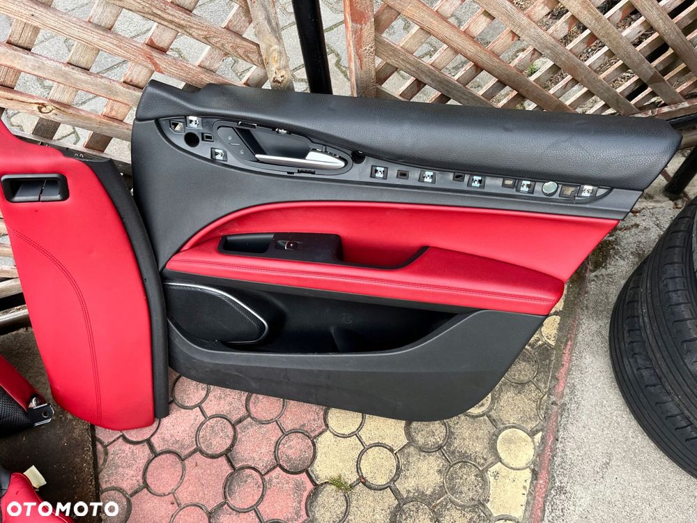 Fotele Pół skóry Tapicerki Alfa Romeo Stelvio - 8