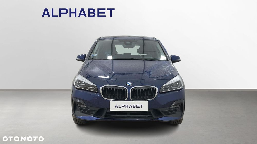 BMW Seria 2 218d - 8