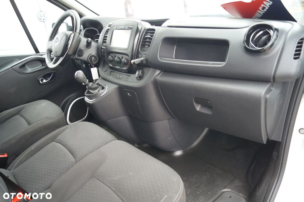 Opel Vivaro - 18