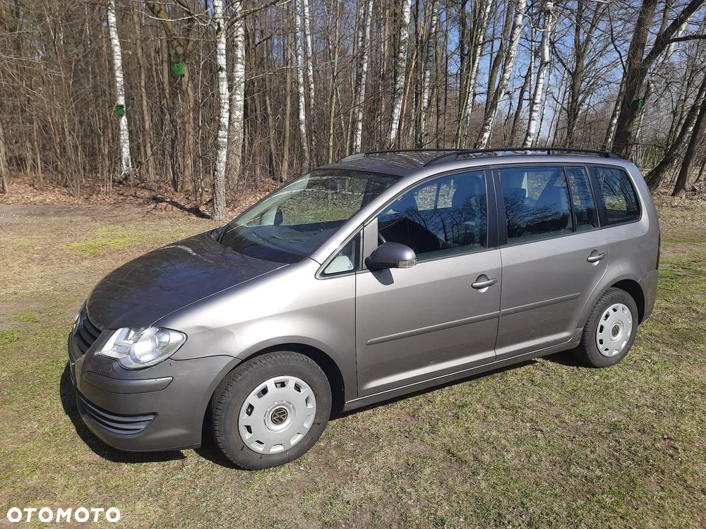 Volkswagen Touran - 2