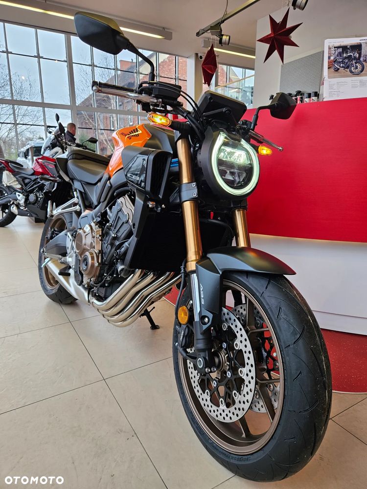 Honda CB - 2