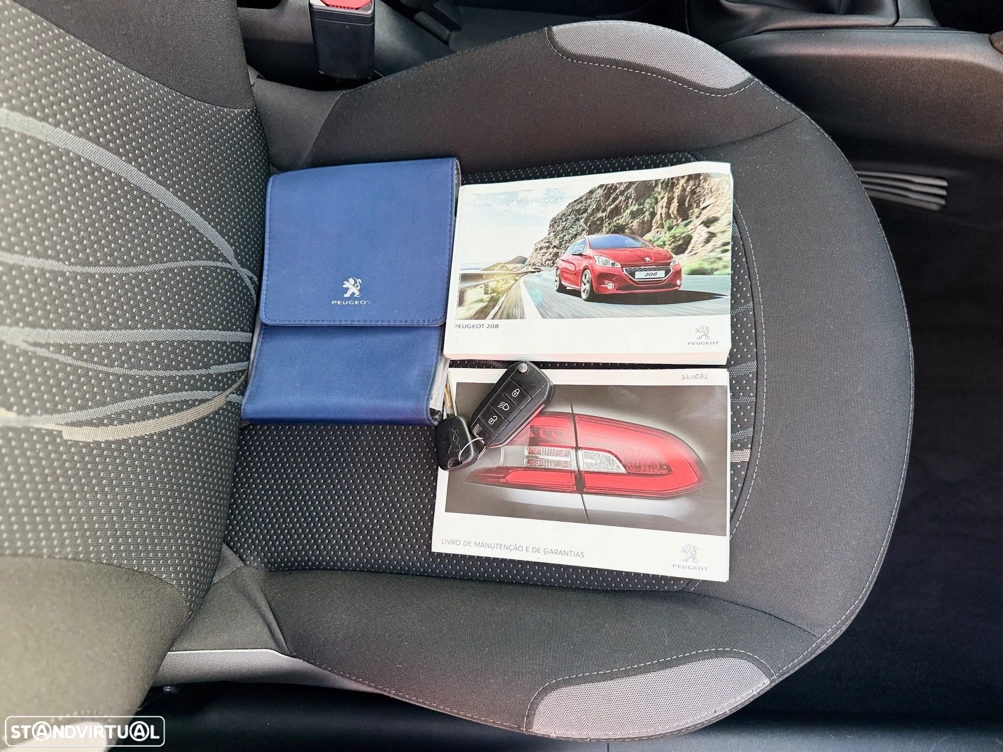 Peugeot 208 1.2 VTi SE Style - 9