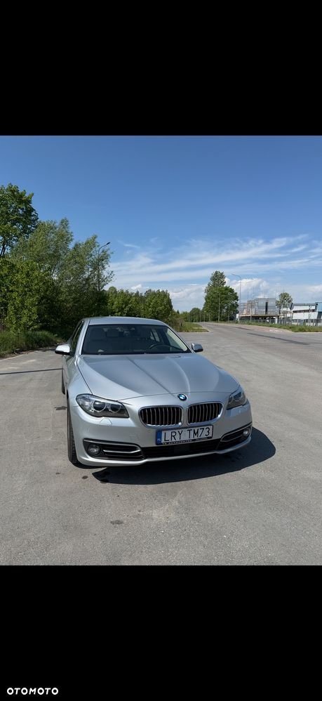 BMW Seria 5 528i xDrive Sport-Aut Luxury Line - 9