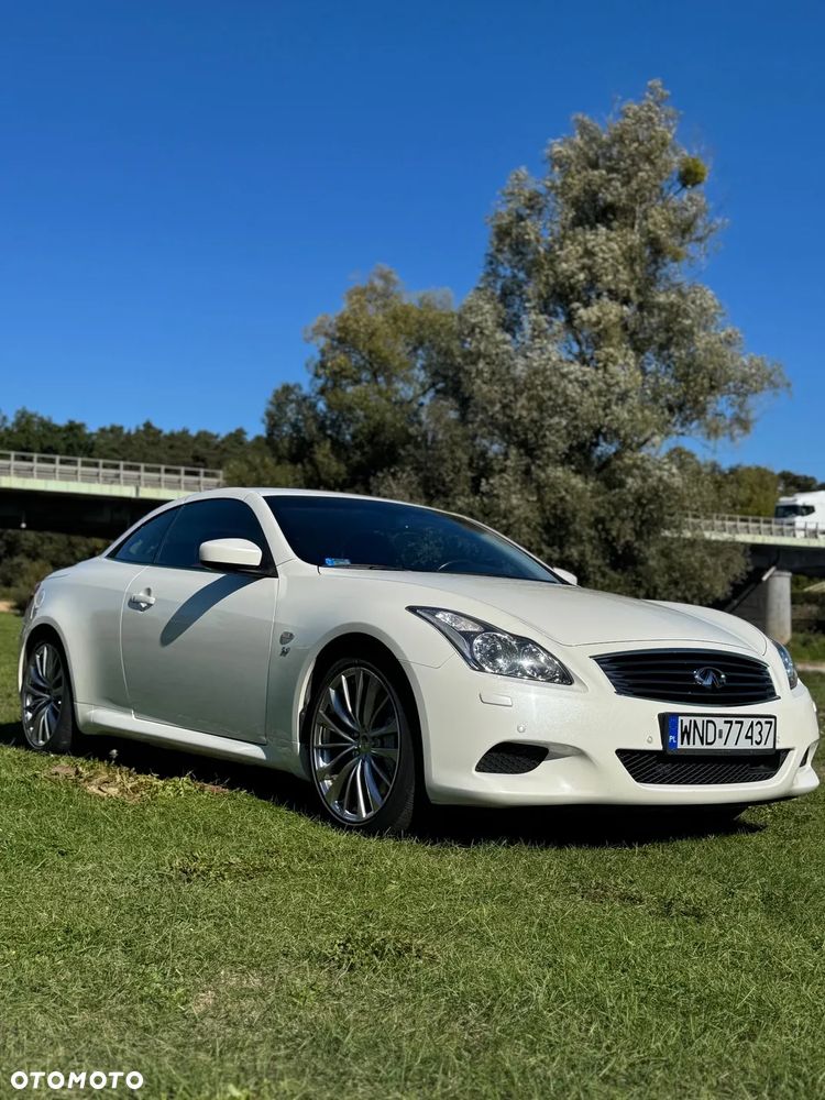 Infiniti Q60 - 8