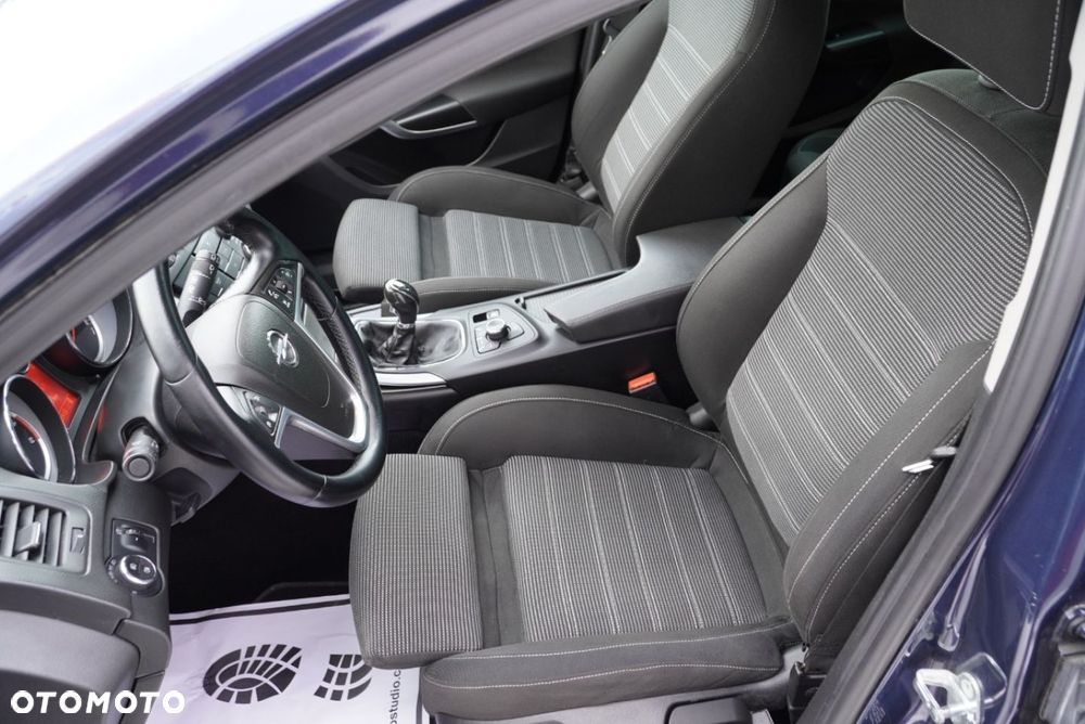 Opel Insignia 2.0 CDTI Design Edition - 11