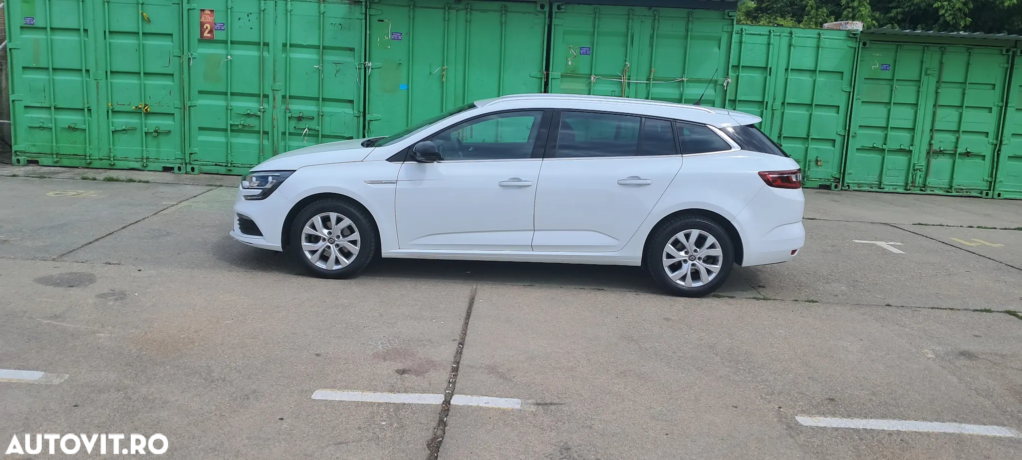 Renault Megane Estate TCe GPF Zen - 2