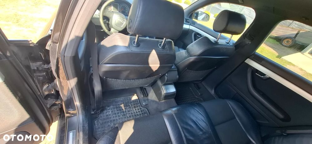 Audi A4 Avant 2.0 TDI - 15