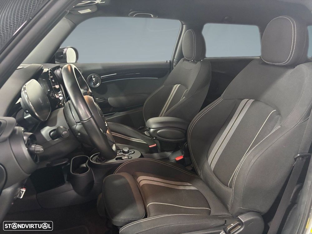 MINI 3 Portas Cooper SE Premium Classic - 12
