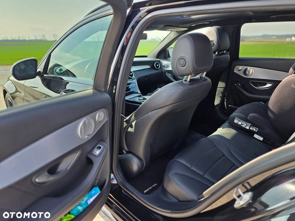 Mercedes-Benz Klasa C 300 d 9G-TRONIC - 21