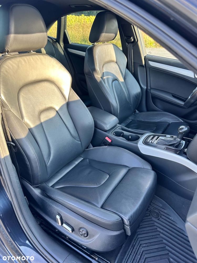 Audi A4 Limousine - 20