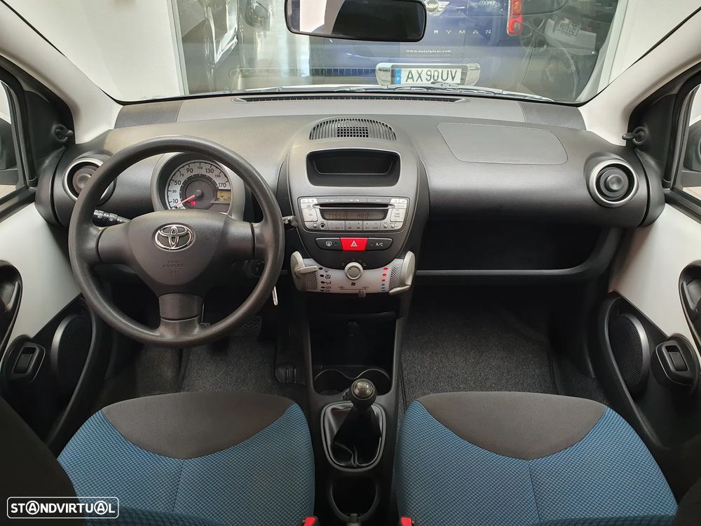 Toyota Aygo 1.0 + AC - 19