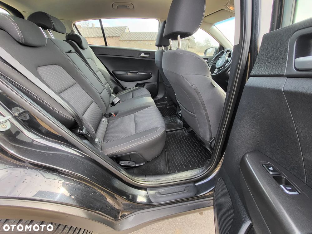 Kia Sportage 1.6 GDI L Business Line Plus 2WD - 32