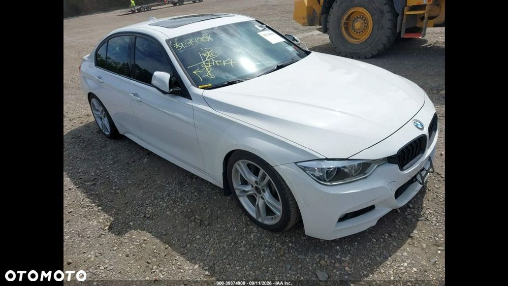 BMW Seria 3 330i xDrive M Sport - 3