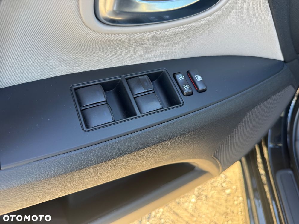 Toyota Avensis 2.0 D-4D Active Business - 21