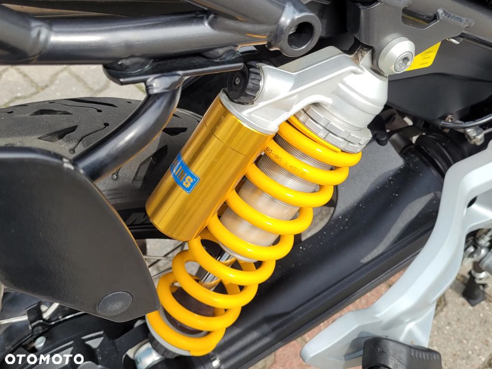 Moto Guzzi V85 - 15