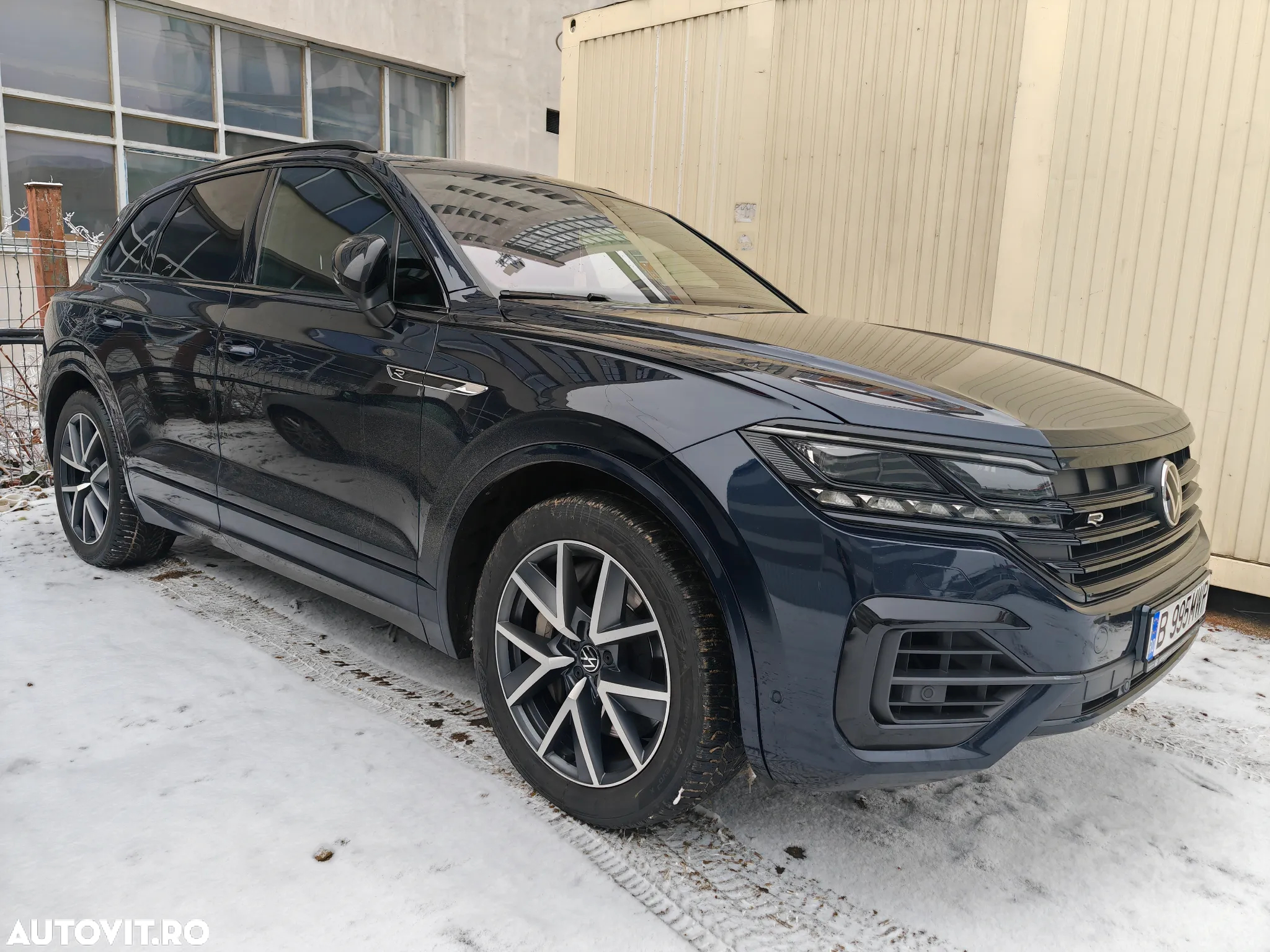 Volkswagen Touareg V6 TSI R-Style - 4