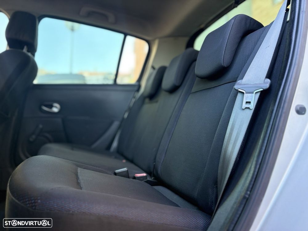 Renault Clio 1.2 TCE Sport - 12
