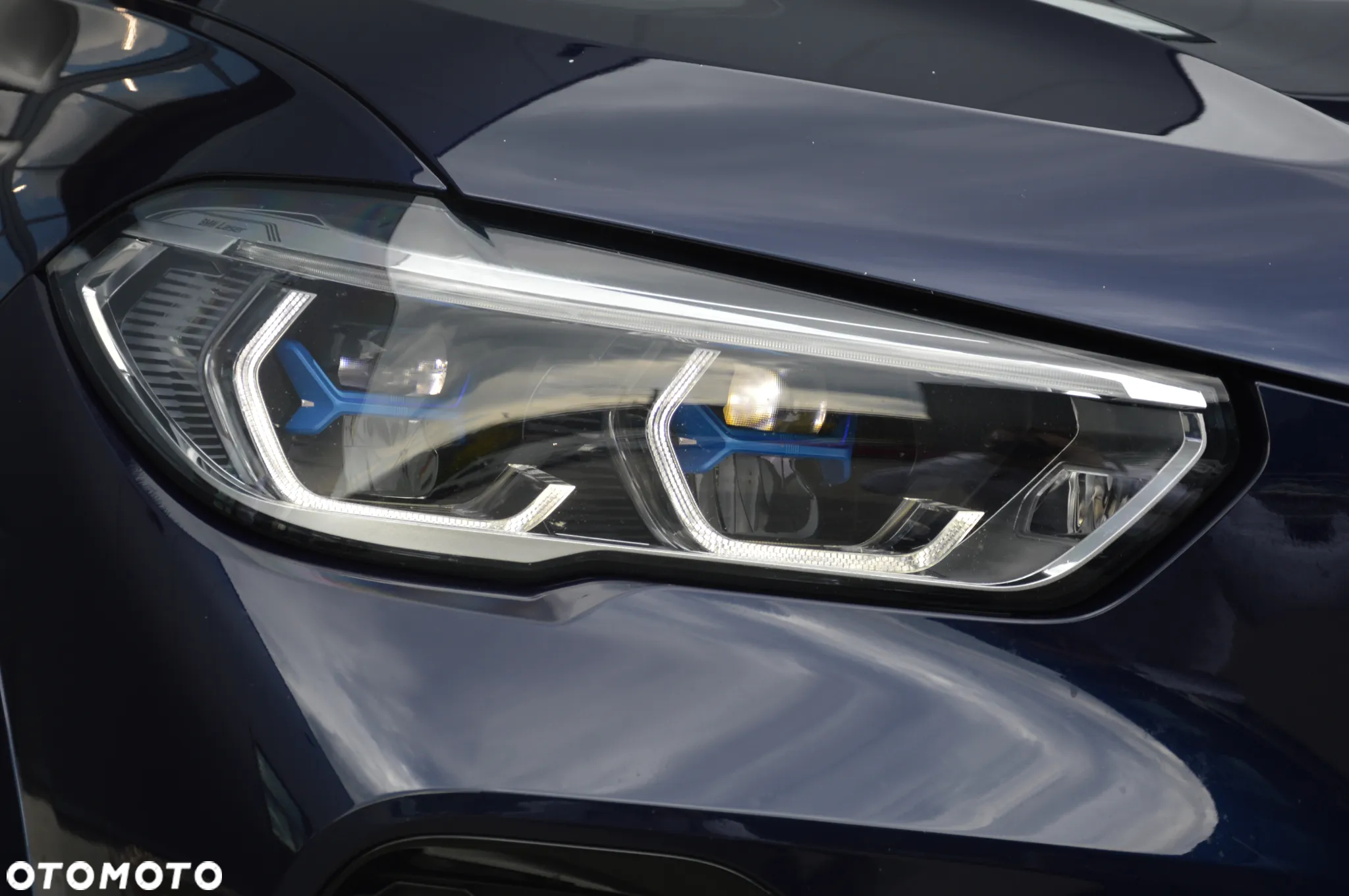 BMW X5 M M50i - 8