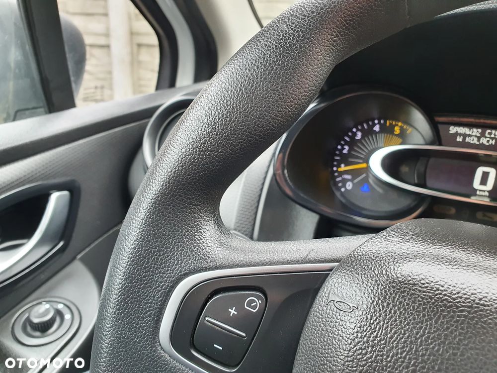 Renault Clio - 12