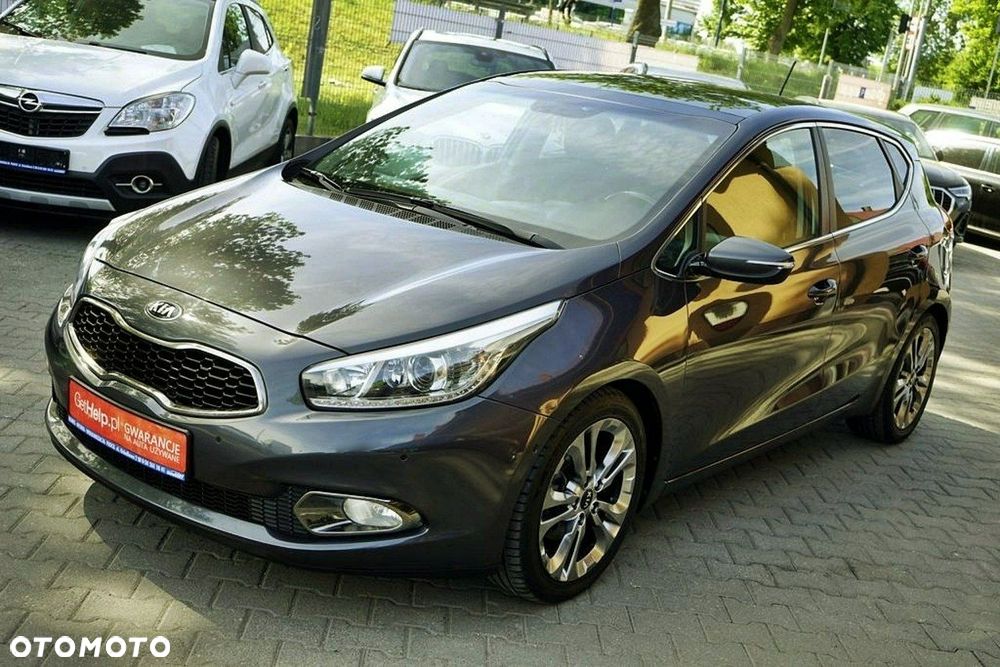 Kia Ceed - 9