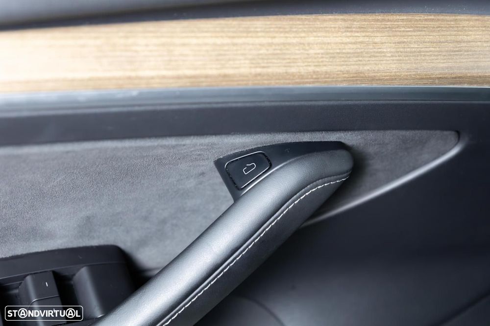 Tesla Model 3 Standard Range Plus RWD - 27