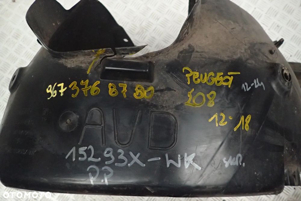 NADKOLE PRAWY / LEWY PRZÓD PEUGEOT 208 12-18 ROK 9673768780 / 9673768880 - 9