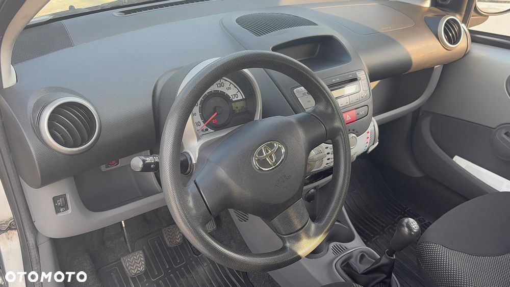 Toyota Aygo 1.0 VVT-i Luna EU5 - 8