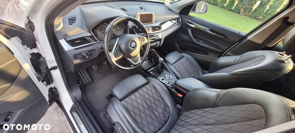 BMW X1 sDrive18d Sport Line - 9