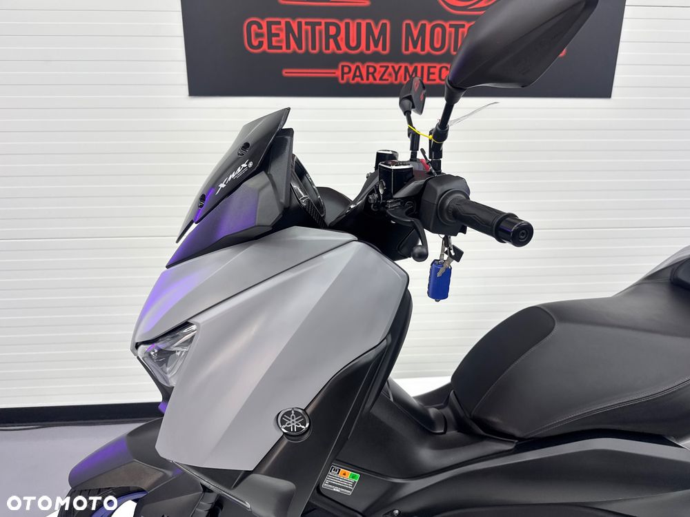 Yamaha X-max - 33