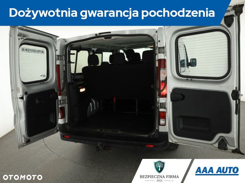 Renault Trafic - 10