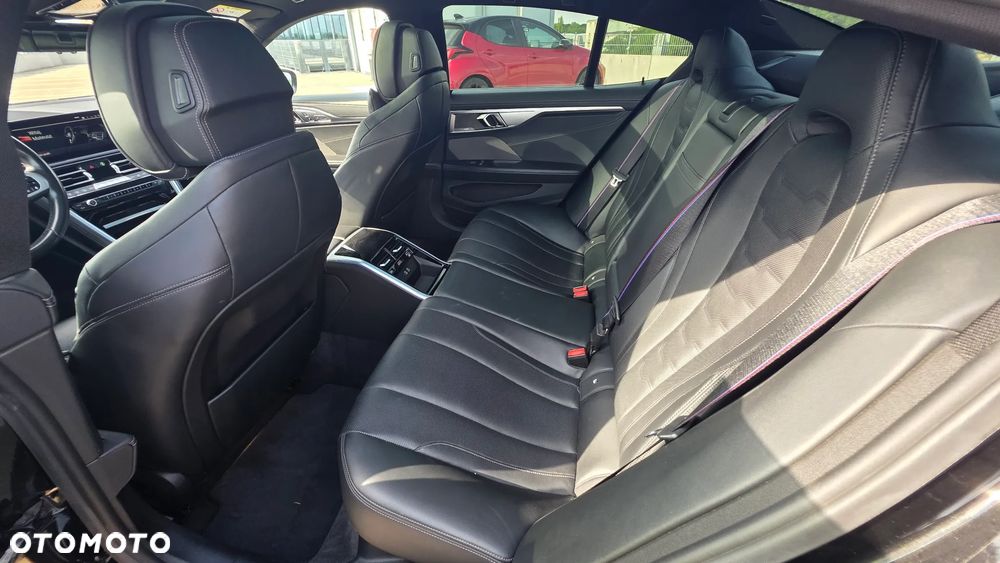 BMW Seria 8 840i xDrive - 12