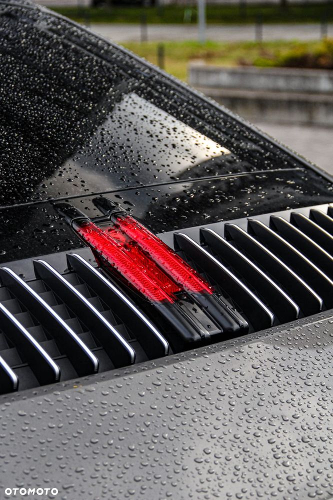 Porsche 911 Carrera 4 PDK - 33
