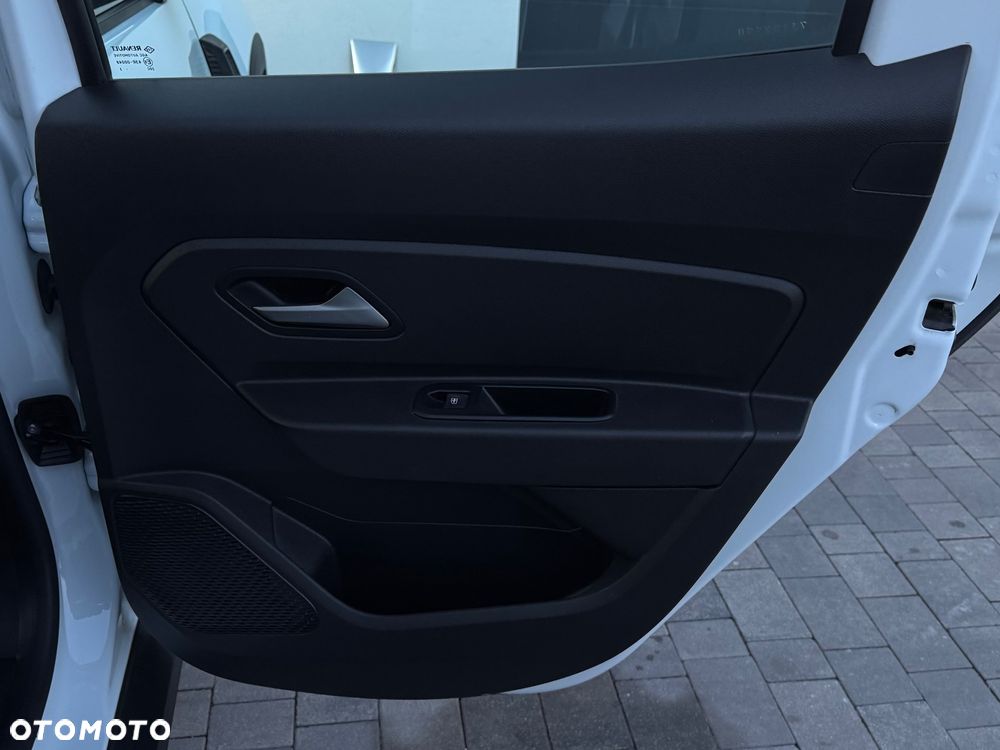 Dacia Duster TCe 100 2WD Essential - 32