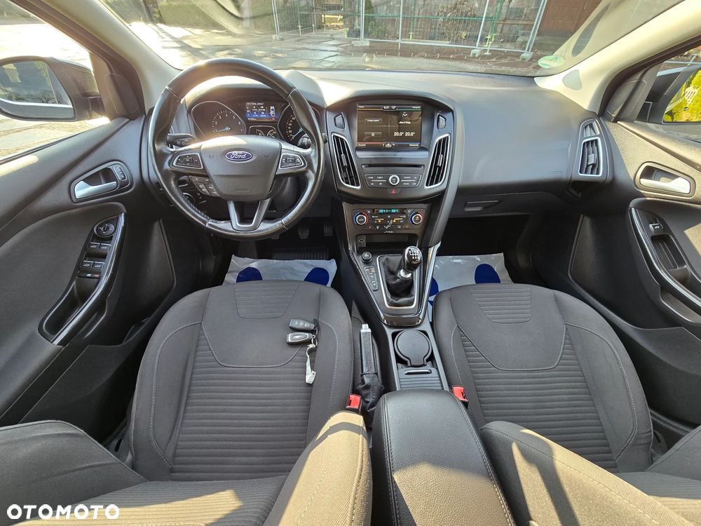 Ford Focus 1.0 EcoBoost STart-Stopp-System TITANIUM - 27