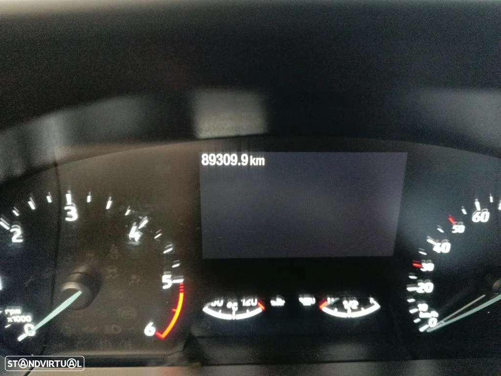 Ford Focus SW 1.5 TDCi EcoBlue Titanium - 4