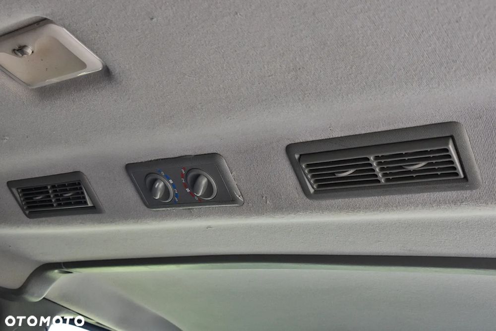 Renault Trafic - 29