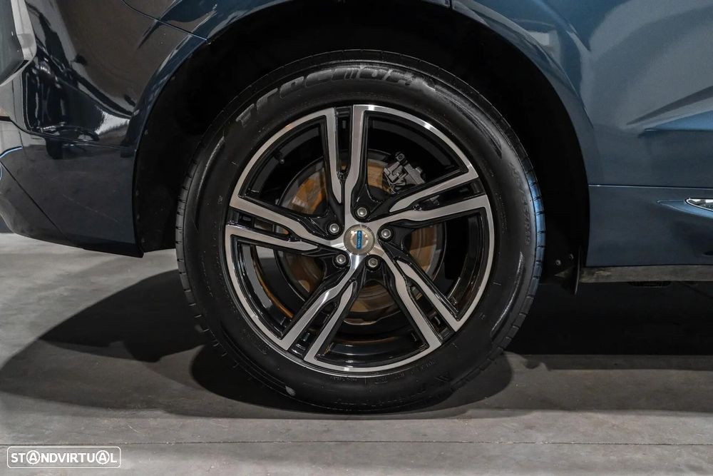 Volvo XC 60 T6 AWD Recharge Plus Bright - 45