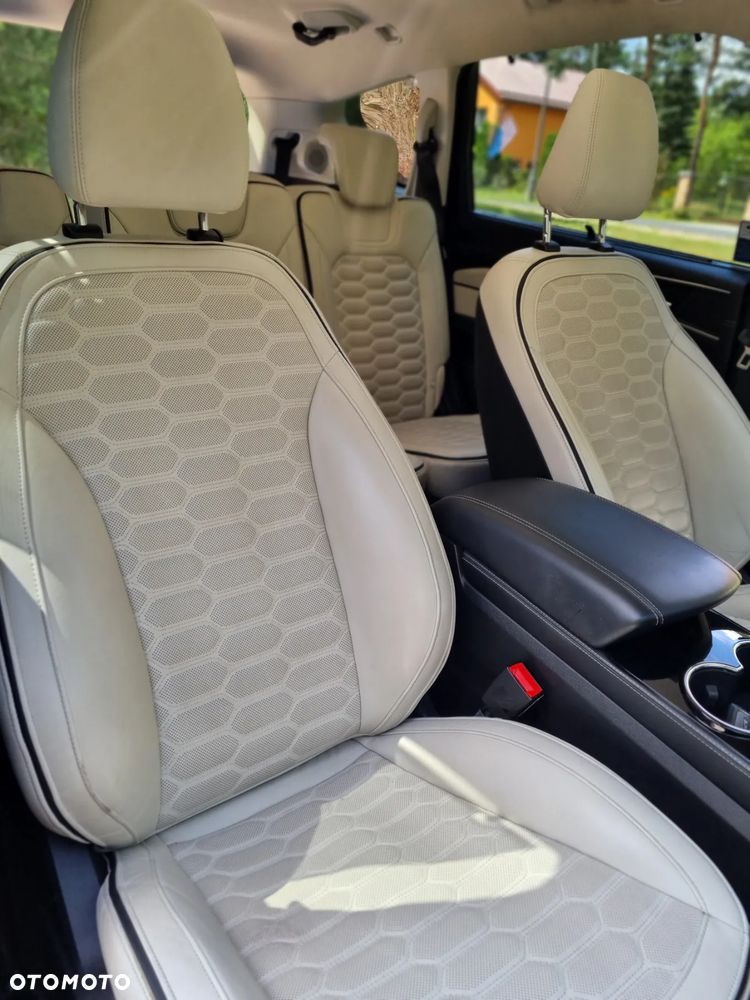 Ford S-Max 2.0 EcoBlue Twin-Turbo Vignale - 4