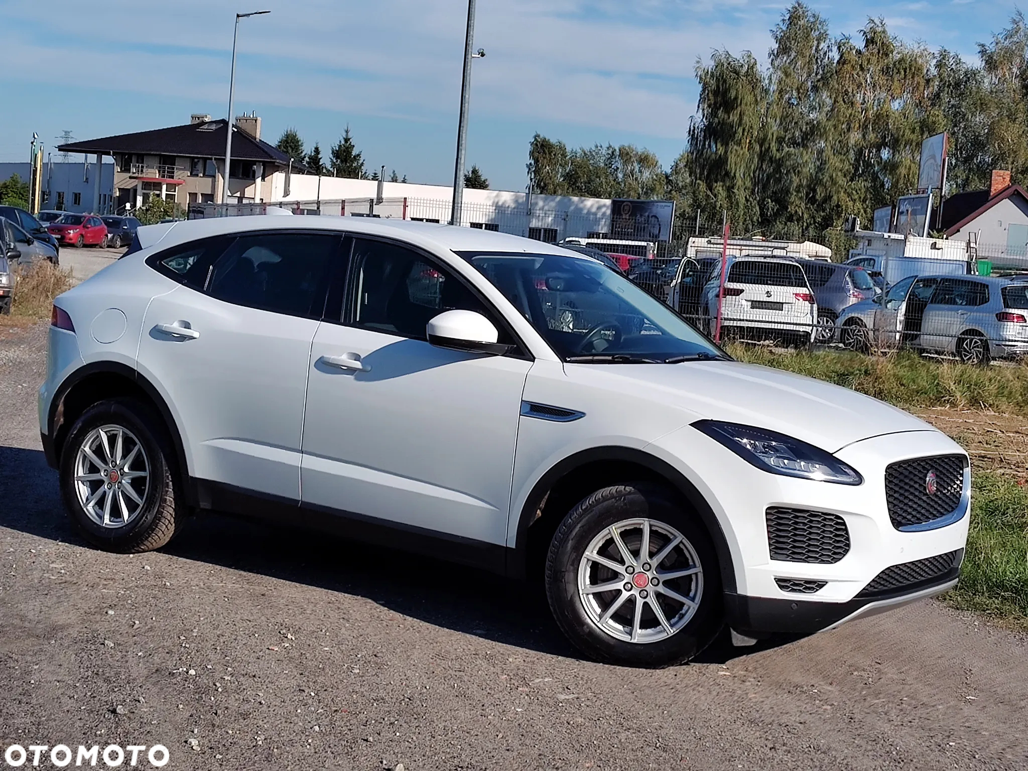 Jaguar E-Pace - 2