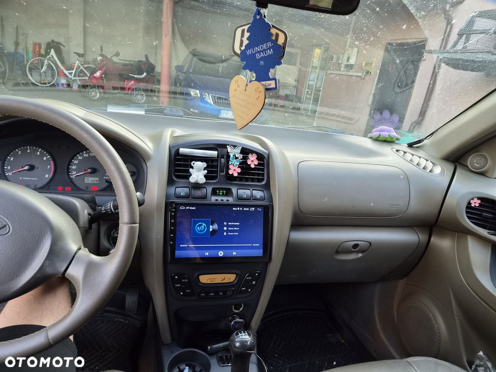 Hyundai Santa Fe - 2