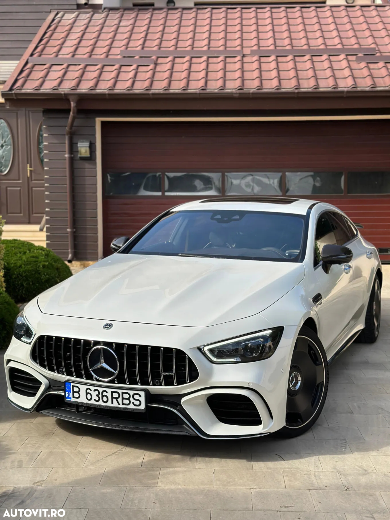 Mercedes-Benz AMG - 5