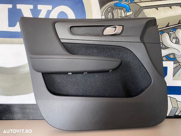 Fata de Usa Stanga Volvo XC40 32282660 - 1