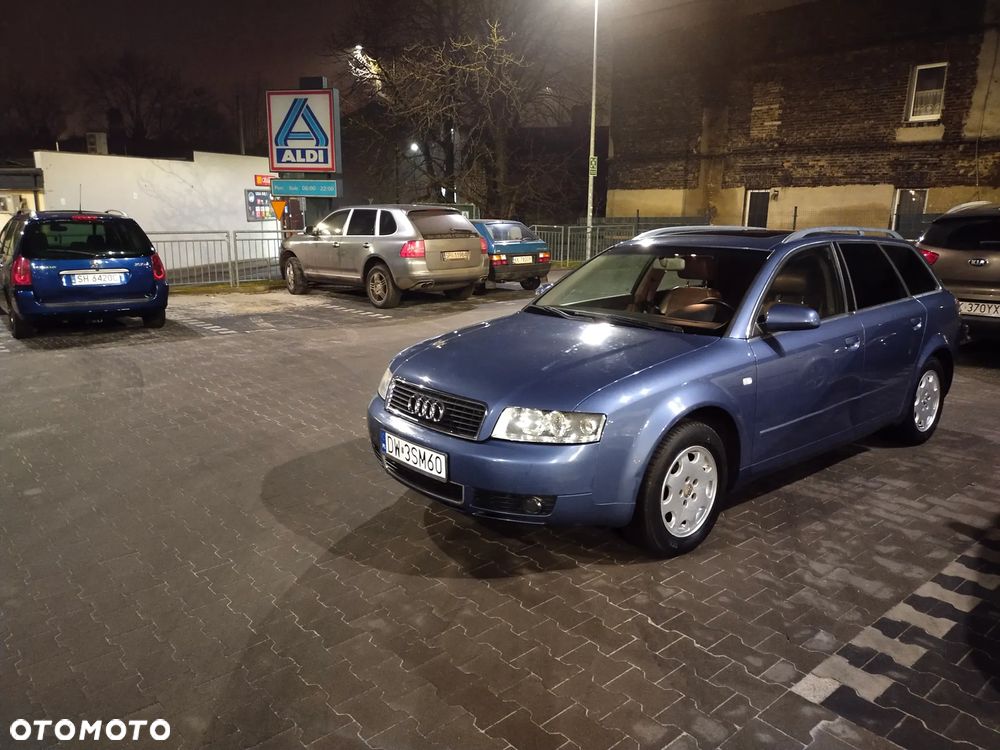 Audi A4 Avant - 2