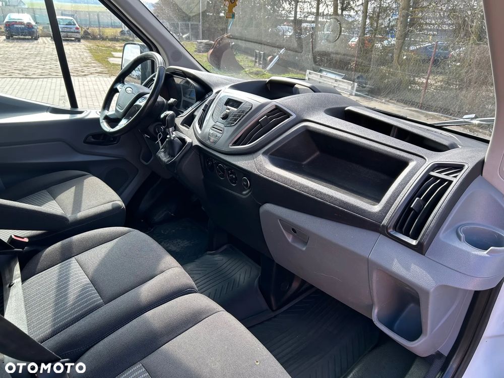 Ford Transit - 10