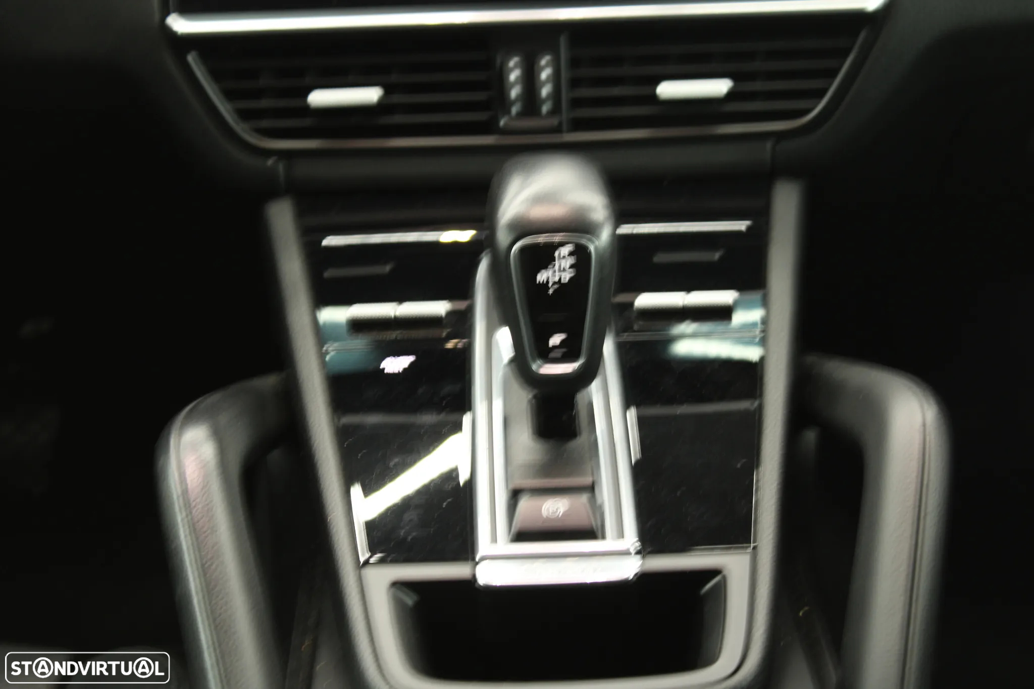 Porsche Cayenne Coupé E-Hybrid - 41